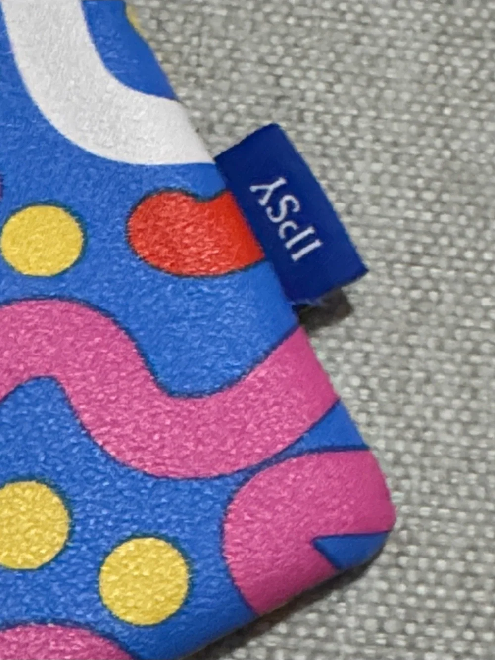 Ipsy MakeUp Bag-Gently Used-1990’s Retro Vibes Print-String Tassel-Pink/Blue